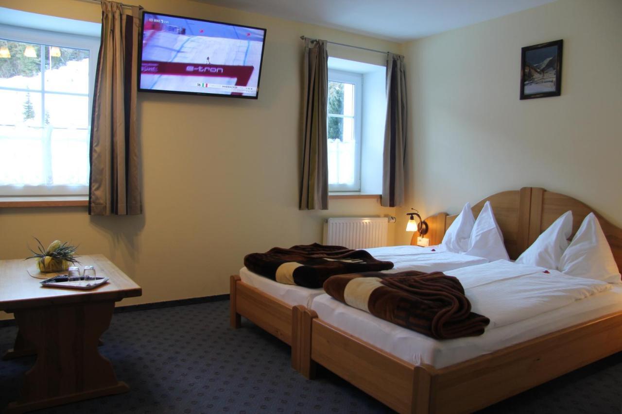 Hotel Hutmannshaus Kremsbrucke Luaran gambar