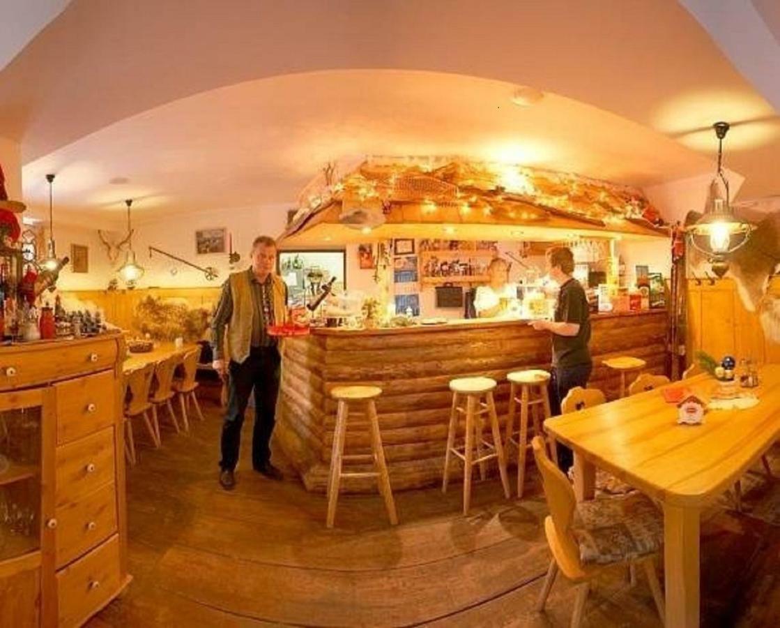 Hotel Hutmannshaus Kremsbrucke Luaran gambar
